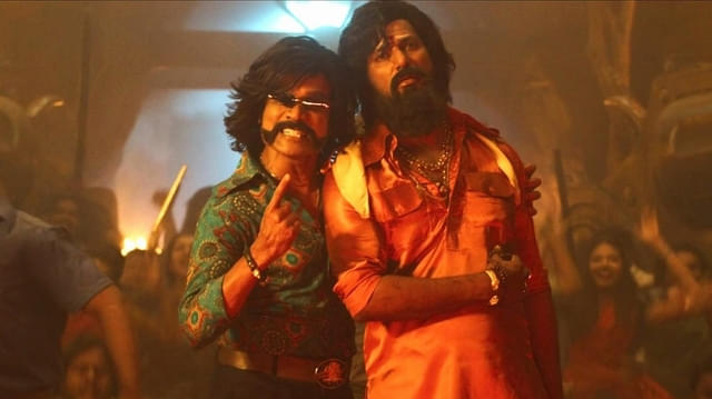 街を牛耳るギャングのアントニー（右）とジャッキー（左）