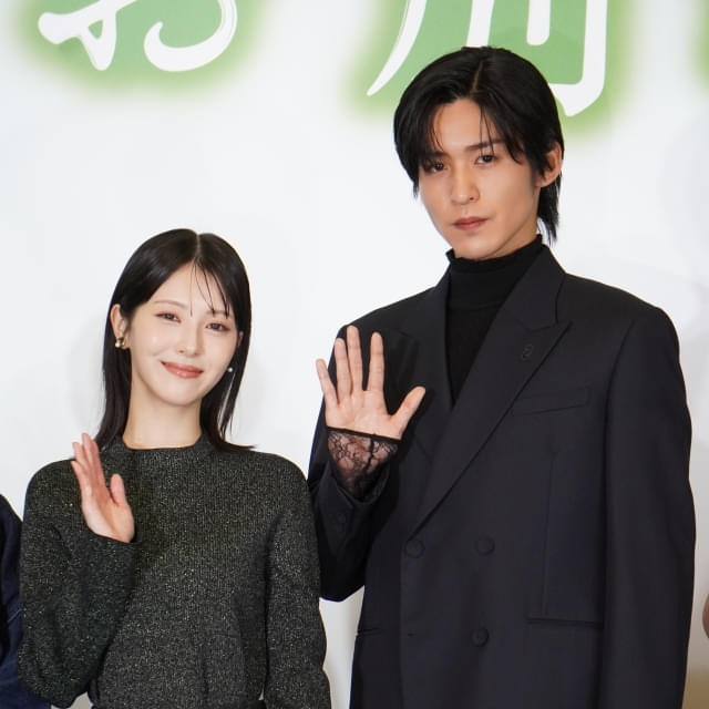 浜辺美波と目黒蓮