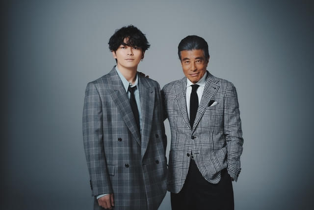 眞栄田郷敦（左）、舘ひろし（右）