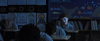 「WEAPONS ウェポンズ」あらすじ・概要・評論まとめ ～多視点叙述が恐れの波紋を拡げる、ホラーの変種～【おすすめの注目映画】