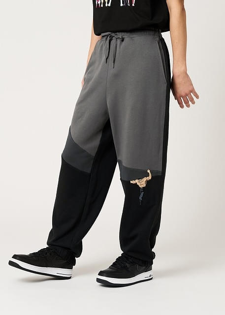 ちょっとしたパフォーマンス／裏毛パンツ