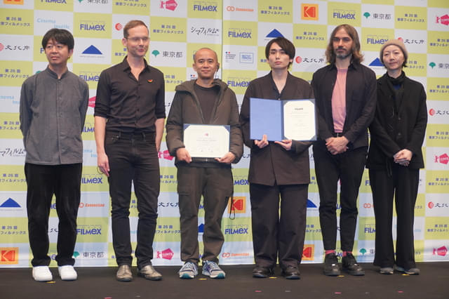 内山拓也監督、グレン・バリット監督、審査員メンバー