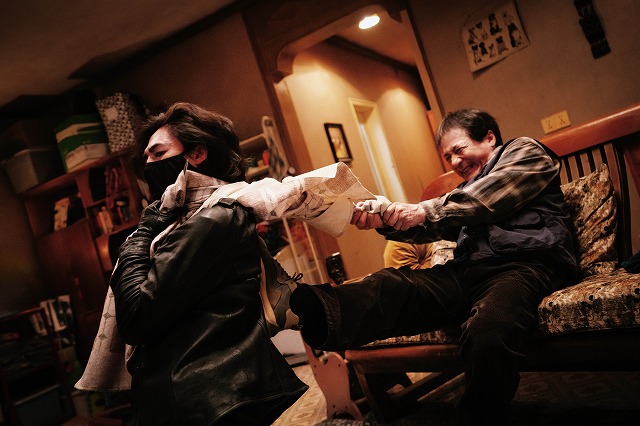 ジャッキー・チェン主演「シャドウズ・エッジ」キャスト＆監督がアクションの舞台裏を語る映像公開