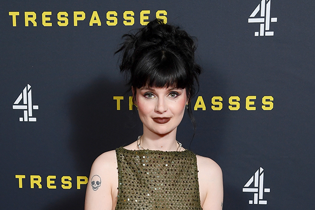 Netflixの実写ドラマ「アサシン クリード」にローラ・ペティクルー