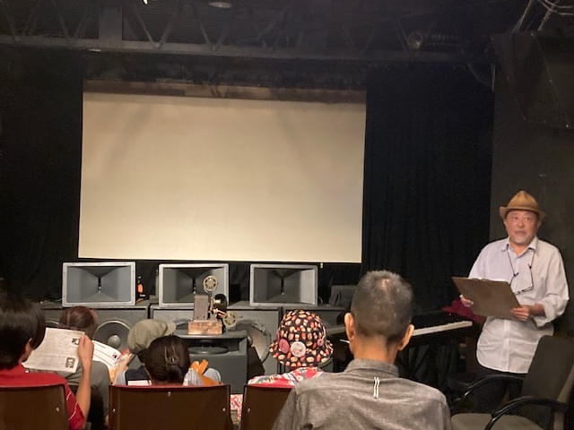 館長の富岡邦彦さん