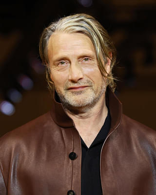 マッツ・ミケルセン、「ローグ・ワン」の撮影は「凍え死にそうだった」