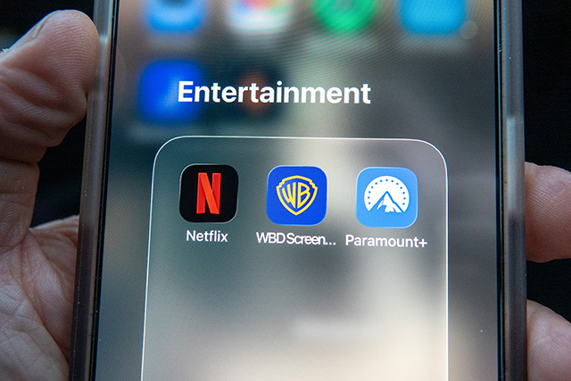 ワーナー買収、決着したはずが…パラマウントが訴訟で巻き返しへ