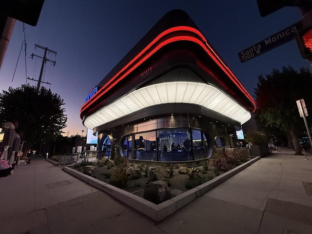 テスラダイナー