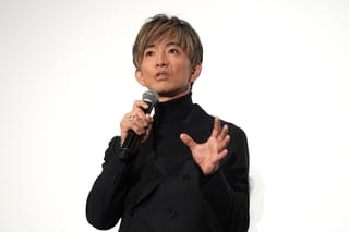 木村拓哉、バルコニー席から舞台挨拶登場でファン歓声【「教場 Requiem」全国374館で封切り】