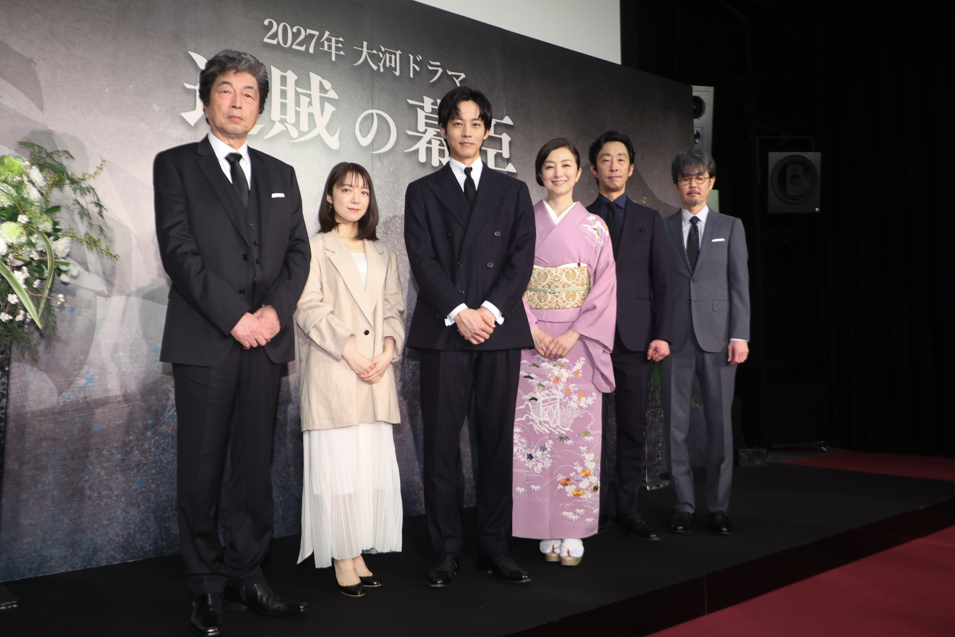 松坂桃李主演・NHK大河「逆賊の幕臣」に鈴木京香、上白石萌音ら : 映画