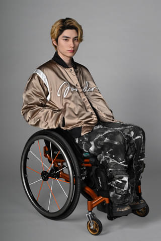 本田響矢、夢を失ったヤンキー役で日曜劇場初出演！ 堤真一主演「GIFT」個性豊かな車いすラグビー選手8人発表