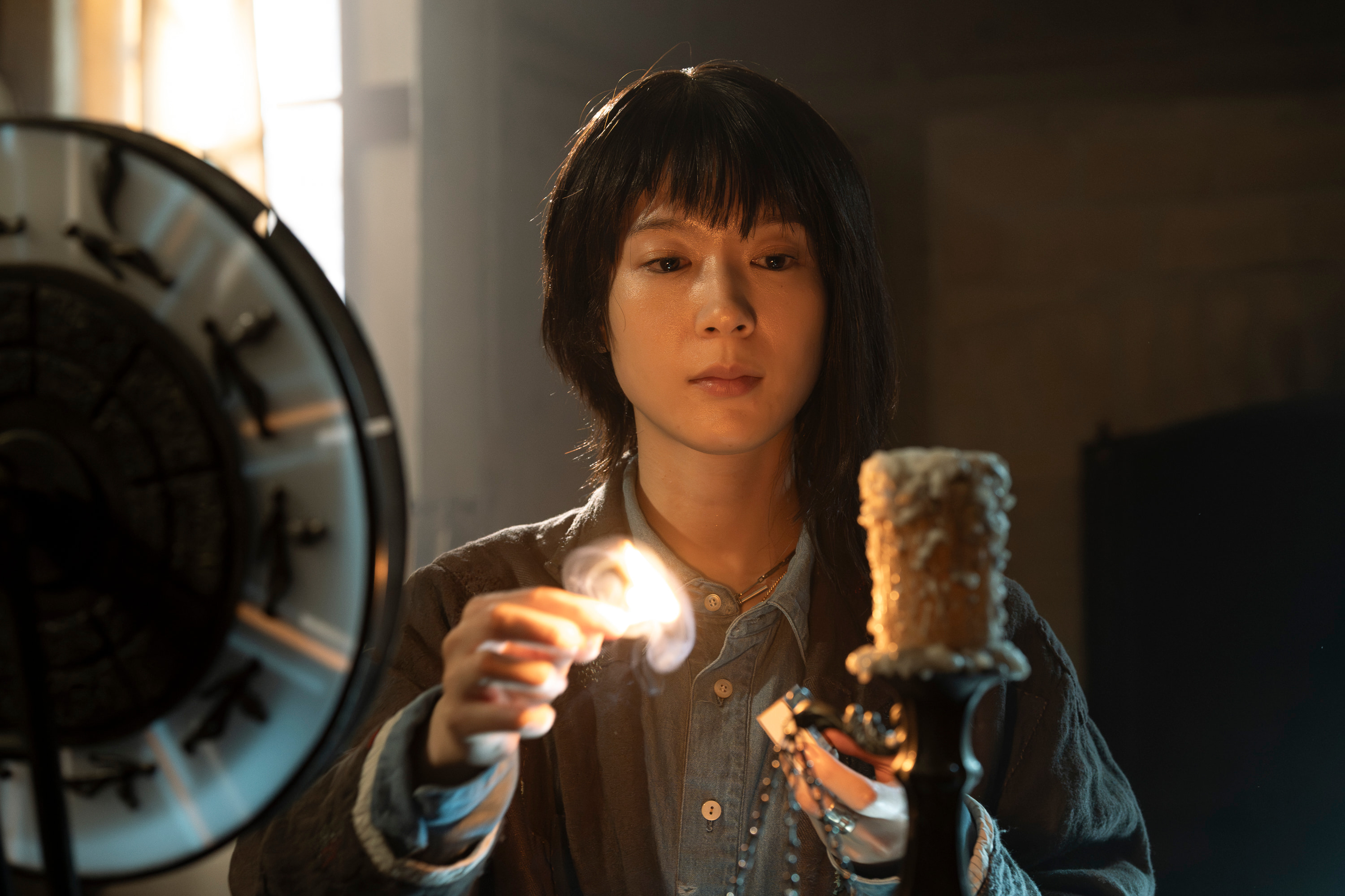 0時5分、“あいつ”がやってくる―― 賀来賢人プロデュース「Never After Dark ネバーアフターダーク」正体不明の恐怖が迫る特報映像完成