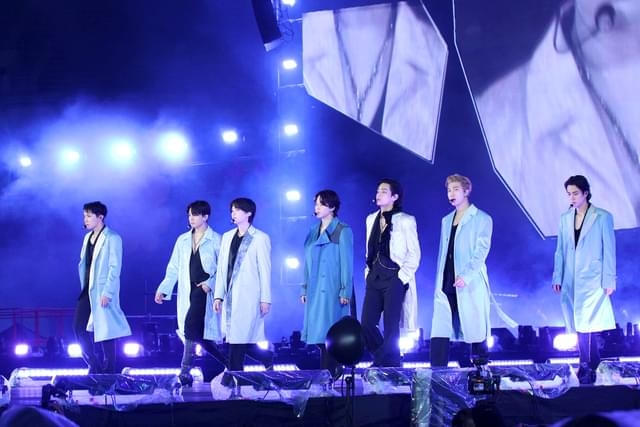 BTS復帰コンサート、観客数が予測の半分以下 HYBE株価が急落 : 映画