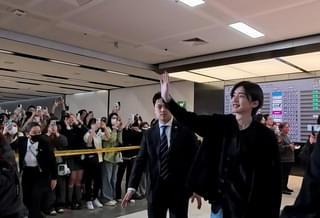 道枝駿佑＆生見愛瑠「君が最後に遺した歌」でプロモーションのため韓国へ 熱狂的現地ファンから“ミチゲッタシュンスケ”ラブコールを受ける