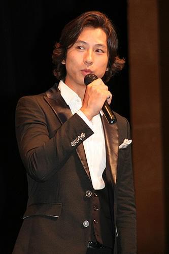 押井守、「スカイ・クロラ」の菊地凛子、加瀬亮ら豪華声優に満足