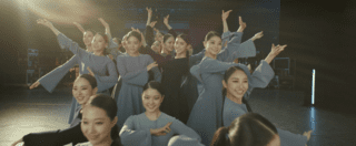 「大丈夫、大丈夫、大丈夫！」癒しを生む“言葉の処方箋”と監督の想い――ソン・ソックらの場面写真とともに紐解く