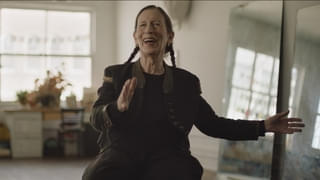 伝説的アーティスト、メレディス・モンクの創作と人生のドキュメント「メレディス・モンク 踊る声、歌う身体」7月25日公開