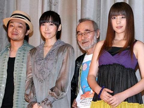 欠席の宮迫博之に、娘役・仲里依紗が強烈ダメ出し！「純喫茶磯辺」初日