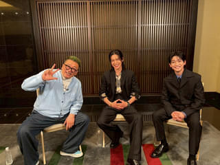 「SAKAMOTO DAYS」期間限定で副音声上映実施！ 目黒蓮×高橋文哉×福田雄一監督が“裏話”を余すことなく語りまくる