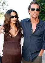 このカップル、まだ未婚です