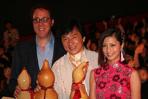 ジャッキー・チェン来日。四川チャリティ恩返しにオークション出品