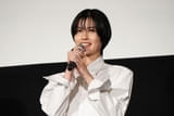 橋本愛、主演ホラーのポスターにまつわる“怪奇現象”報告【「祝山」公開記念舞台挨拶】