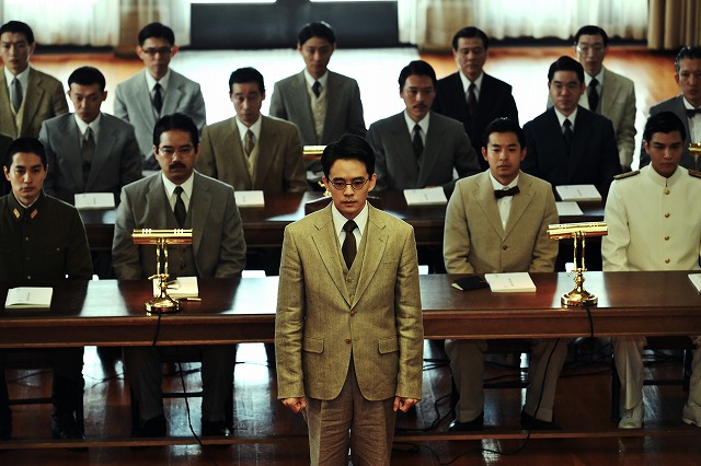 池松壮亮、仲野太賀らが次世代を担う若きエリートたちの情熱と葛藤を熱演！「開戦前夜」緊迫の場面写真7点一挙公開