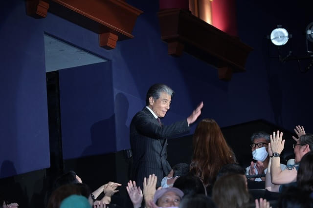 舘ひろし、映画「免許返納!?」公開前夜祭にて客席からの「ひろし