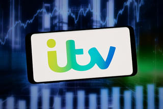 コムキャスト傘下スカイ、英民放最大手ITVを買収へ 英放送界が再編