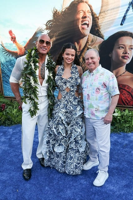 ドウェイン・ジョンソン、キャサリン・ランガイア、アラン・バーグマン