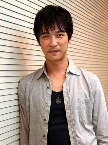 「ジャージの二人」の堺雅人、ジャージが似合っていてショック？