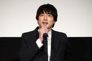 坂口健太郎「涙腺が緩くなった」と告白【「私はあなたを知らない、」完成披露試写会】