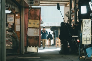 安田章大の“徹底した役づくり”！のんとの主演作「平行と垂直」メイキング映像公開 大阪・堺での撮影の裏側を披露