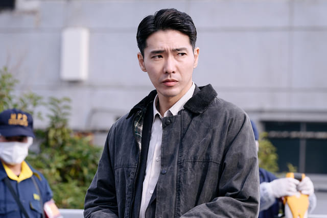 刑事・五代を演じた柄本佑