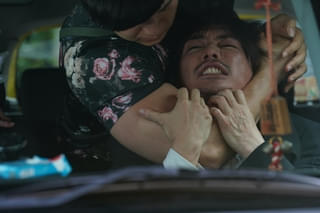 “不良警官”成宮寛貴＆“最狂おかっぱ怪力男”青木マッチョの死闘を捉えた「藁にもすがる獣たち」本編映像