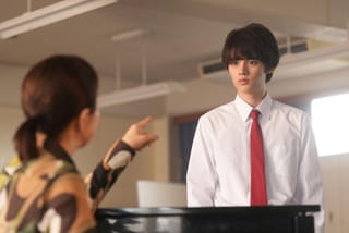 鈴木京香主演「キリコのタクト YELL」伝説の音楽教師と元教え子の音楽でつながる絆を捉えた場面カット4点公開