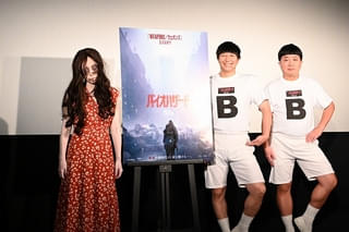 チョコプラ長田＆松尾、「バイオハザード」フッテージ映像に衝撃！リアルゾンビの来襲にも大声で絶叫！「もうあまり大きな声を出させないで！ 夜単独ライブがあるんだから」