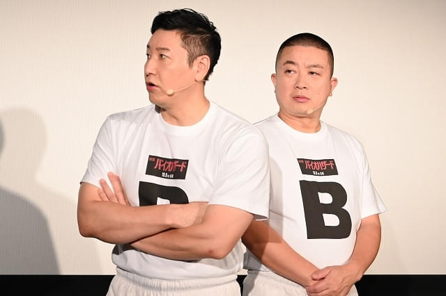 チョコプラ長田＆松尾、「バイオハザード」フッテージ映像に衝撃