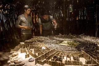 ミッドサマー」ヒグチユウコ、大島依提亜によるアートポスター公開