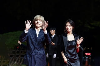 「うるわしの宵の月」道枝駿佑&安斉星来、釜山国際映画祭初参加！レッドカーペットで魅せた“うるわしい”姿に韓国ファン大熱狂