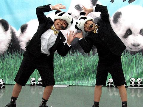 北京五輪は興味なし。まえだまえだが「パンダフルライフ」応援ソングを披露