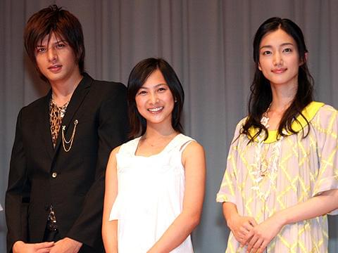 谷村美月、肌荒れが大変！ホラー映画「死にぞこないの青」完成