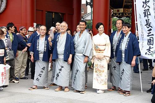 浅草寺に次郎長一家が参上！マキノ雅彦監督作「次郎長三国志」会見