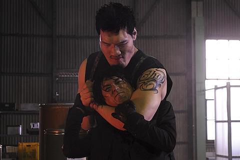 高橋克典と勝負！映画版「特命係長 只野仁」に格闘家チェ・ホンマンが出演