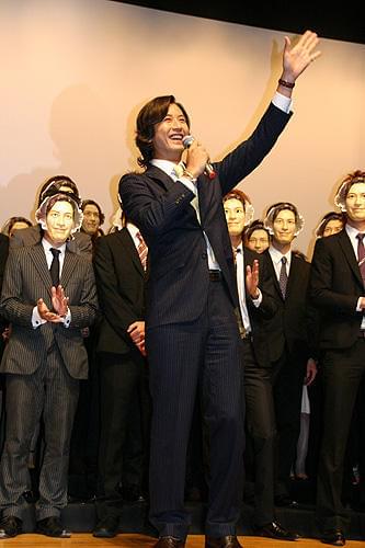 ドランク塚地、「コマネチやれ」のムチャ振りに困惑。「ハンサム★スーツ」