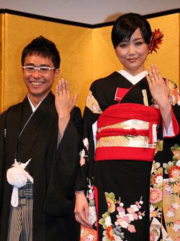 佐藤江梨子、映画「秋深き」で共演の八嶋智人と結婚？