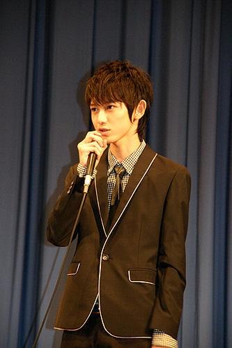メジャーリーガー岩村明憲が中高生にメッセージ。「青い鳥」試写会