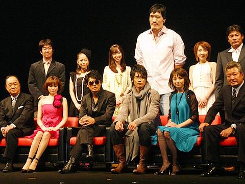 西川史子「最高のベッドシーン」と自賛。「特命係長 只野仁」プレミア