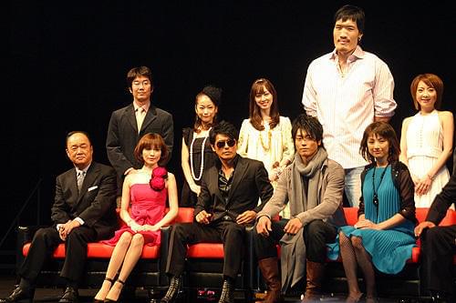 西川史子「最高のベッドシーン」と自賛。「特命係長 只野仁」プレミア