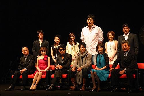 西川史子「最高のベッドシーン」と自賛。「特命係長 只野仁」プレミア